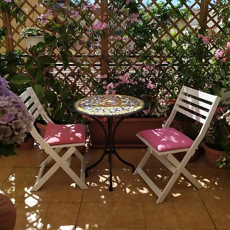 Roof Garden 3*