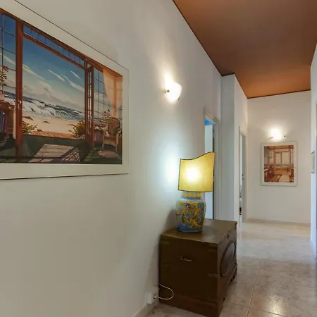 Roof Garden Bed and Breakfast Αλγκέρο