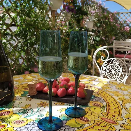 Roof Garden فندق مبيت وإفطار