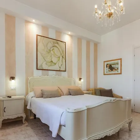 فندق مبيت وإفطار Roof Garden ألغيرو